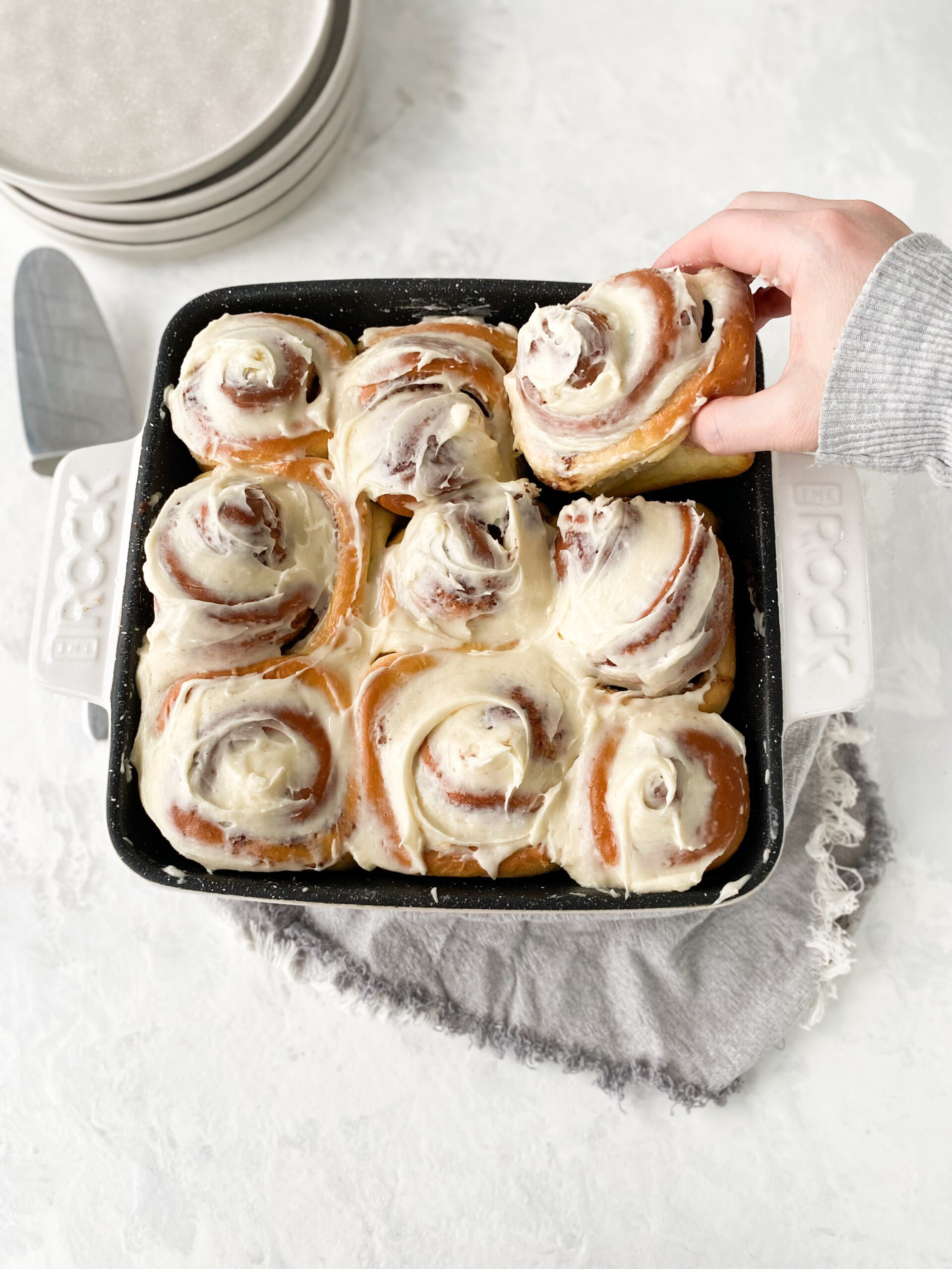 Soft & Fluffy Cinnamon Buns