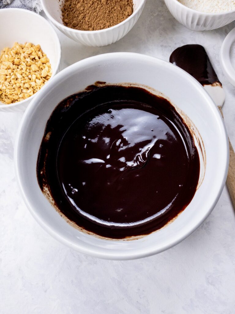 Dark chocolate ganache made from sugar-free chocolate and full-fat coconut cream.
